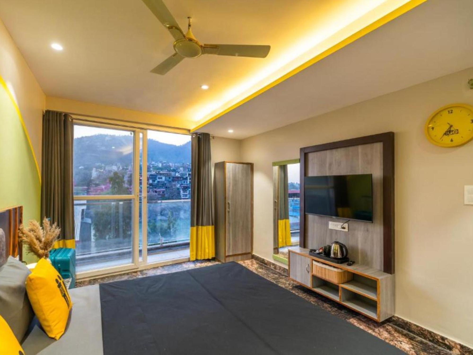 Deluxe Double Room with Balcony